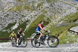Photo #2606155 | 12-08-2022 11:22 | Passo Dello Stelvio - Waterfall curve BICYCLES