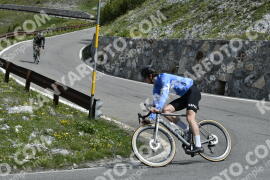 Photo #3253396 | 27-06-2023 10:47 | Passo Dello Stelvio - Waterfall curve BICYCLES