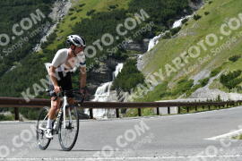 Photo #2356891 | 19-07-2022 15:31 | Passo Dello Stelvio - Waterfall curve BICYCLES