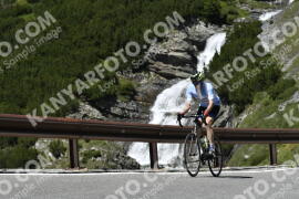 Photo #3594912 | 27-07-2023 13:27 | Passo Dello Stelvio - Waterfall curve BICYCLES