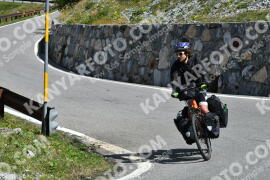 Photo #2543672 | 08-08-2022 11:00 | Passo Dello Stelvio - Waterfall curve BICYCLES