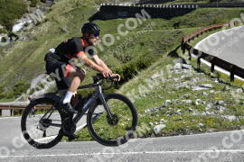 Photo #2104422 | 06-06-2022 09:30 | Passo Dello Stelvio - Waterfall curve BICYCLES