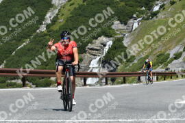Photo #2398932 | 25-07-2022 10:59 | Passo Dello Stelvio - Waterfall curve BICYCLES