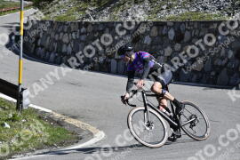 Photo #2081593 | 04-06-2022 09:50 | Passo Dello Stelvio - Waterfall curve BICYCLES