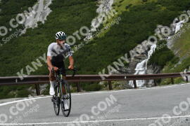 Foto #2443602 | 30-07-2022 12:05 | Passo Dello Stelvio - Waterfall Kehre BICYCLES