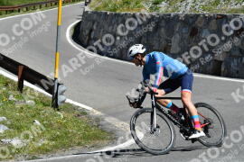Photo #2335960 | 17-07-2022 11:24 | Passo Dello Stelvio - Waterfall curve BICYCLES