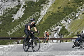 Photo #2726223 | 24-08-2022 11:40 | Passo Dello Stelvio - Waterfall curve BICYCLES