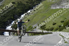 Photo #3132151 | 17-06-2023 16:25 | Passo Dello Stelvio - Waterfall curve BICYCLES