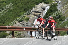 Photo #2381473 | 24-07-2022 10:33 | Passo Dello Stelvio - Waterfall curve BICYCLES