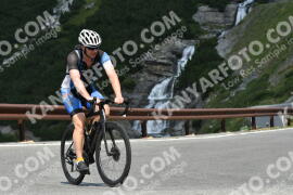 Photo #2363452 | 21-07-2022 11:08 | Passo Dello Stelvio - Waterfall curve BICYCLES