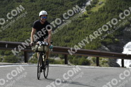 Fotó #3164278 | 18-06-2023 16:01 | Passo Dello Stelvio - Vízesés kanyar Bicajosok