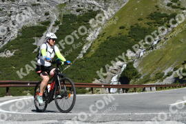 Photo #2646415 | 14-08-2022 10:10 | Passo Dello Stelvio - Waterfall curve BICYCLES