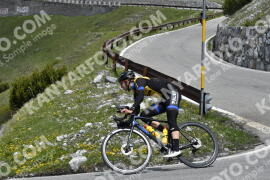 Fotó #3074402 | 10-06-2023 11:49 | Passo Dello Stelvio - Vízesés kanyar Bicajosok