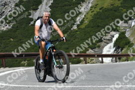Photo #2399783 | 25-07-2022 12:00 | Passo Dello Stelvio - Waterfall curve BICYCLES