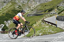 Photo #2416529 | 27-07-2022 10:46 | Passo Dello Stelvio - Waterfall curve BICYCLES