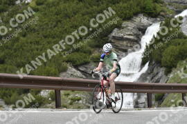 Photo #3200566 | 23-06-2023 12:13 | Passo Dello Stelvio - Waterfall curve BICYCLES