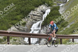 Fotó #3760255 | 08-08-2023 10:27 | Passo Dello Stelvio - Vízesés kanyar Bicajosok