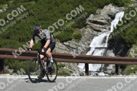 Photo #3684634 | 31-07-2023 10:49 | Passo Dello Stelvio - Waterfall curve BICYCLES