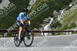 Photo #2355755 | 19-07-2022 13:05 | Passo Dello Stelvio - Waterfall curve BICYCLES