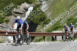 Photo #2145878 | 18-06-2022 10:19 | Passo Dello Stelvio - Waterfall curve BICYCLES