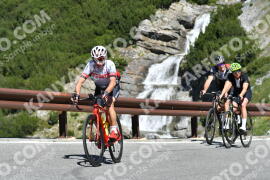 Photo #2319866 | 16-07-2022 10:55 | Passo Dello Stelvio - Waterfall curve BICYCLES