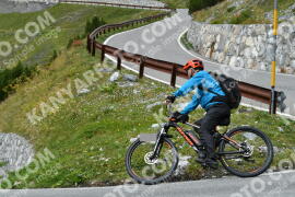 Photo #2690931 | 20-08-2022 14:59 | Passo Dello Stelvio - Waterfall curve BICYCLES