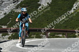 Photo #2670541 | 16-08-2022 12:21 | Passo Dello Stelvio - Waterfall curve BICYCLES