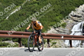 Photo #2295136 | 13-07-2022 10:14 | Passo Dello Stelvio - Waterfall curve BICYCLES