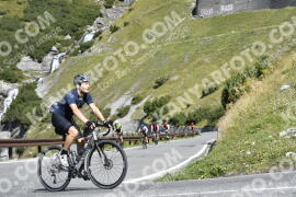 Photo #2751687 | 26-08-2022 10:49 | Passo Dello Stelvio - Waterfall curve BICYCLES