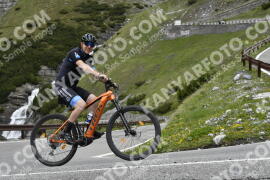 Photo #2128992 | 13-06-2022 12:30 | Passo Dello Stelvio - Waterfall curve BICYCLES