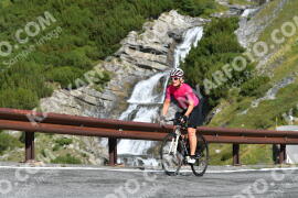 Photo #4083043 | 26-08-2023 10:23 | Passo Dello Stelvio - Waterfall curve BICYCLES