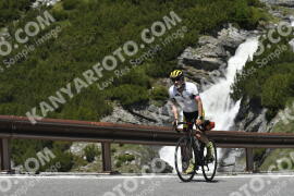 Photo #3240403 | 26-06-2023 12:28 | Passo Dello Stelvio - Waterfall curve BICYCLES