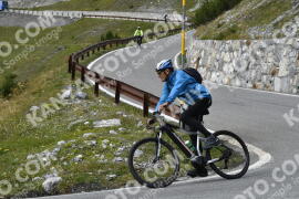 Fotó #2814462 | 04-09-2022 15:07 | Passo Dello Stelvio - Vízesés kanyar Bicajosok