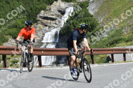 Photo #2380190 | 24-07-2022 09:41 | Passo Dello Stelvio - Waterfall curve BICYCLES