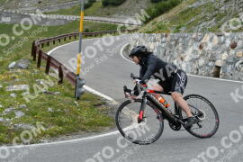 Photo #2361359 | 20-07-2022 15:06 | Passo Dello Stelvio - Waterfall curve BICYCLES