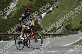 Photo #3253771 | 27-06-2023 11:02 | Passo Dello Stelvio - Waterfall curve BICYCLES