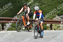 Photo #2409624 | 26-07-2022 11:03 | Passo Dello Stelvio - Waterfall curve BICYCLES