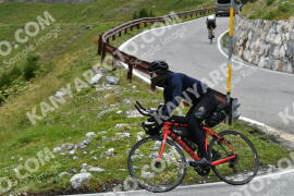 Photo #2439128 | 30-07-2022 10:30 | Passo Dello Stelvio - Waterfall curve BICYCLES