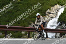 Fotó #4101546 | 31-08-2023 11:03 | Passo Dello Stelvio - Vízesés kanyar Bicajosok