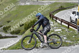 Fotó #3079131 | 10-06-2023 14:10 | Passo Dello Stelvio - Vízesés kanyar Bicajosok