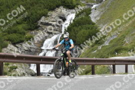 Foto #3792634 | 10-08-2023 11:09 | Passo Dello Stelvio - Waterfall Kehre BICYCLES