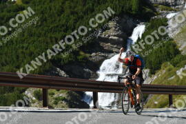 Photo #4190390 | 07-09-2023 14:58 | Passo Dello Stelvio - Waterfall curve BICYCLES