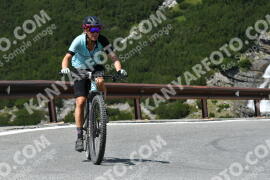 Photo #2400926 | 25-07-2022 13:09 | Passo Dello Stelvio - Waterfall curve BICYCLES