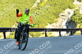 Photo #3897811 | 15-08-2023 09:25 | Passo Dello Stelvio - Waterfall curve BICYCLES
