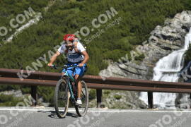 Photo #3171516 | 19-06-2023 10:27 | Passo Dello Stelvio - Waterfall curve BICYCLES