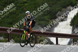 Foto #3928482 | 17-08-2023 12:38 | Passo Dello Stelvio - Waterfall Kehre BICYCLES