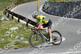 Photo #2360543 | 20-07-2022 11:10 | Passo Dello Stelvio - Waterfall curve BICYCLES