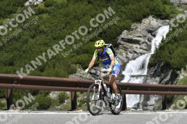 Photo #3663910 | 30-07-2023 11:29 | Passo Dello Stelvio - Waterfall curve BICYCLES