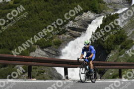Photo #3244221 | 26-06-2023 10:43 | Passo Dello Stelvio - Waterfall curve BICYCLES