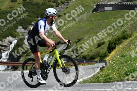 Photo #2202352 | 27-06-2022 10:15 | Passo Dello Stelvio - Waterfall curve BICYCLES